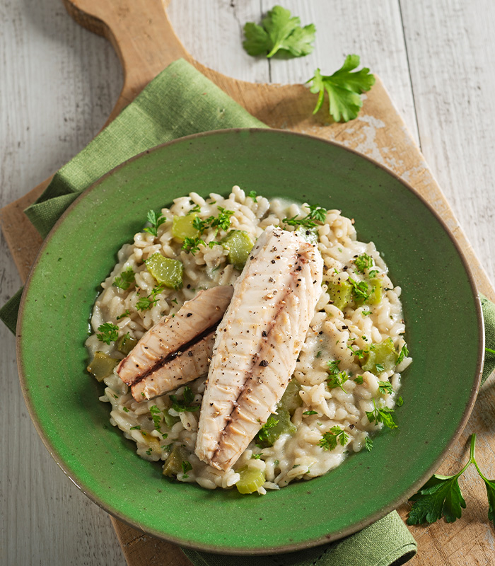 Risotto di gambi di carciofo con filetti di sgombro